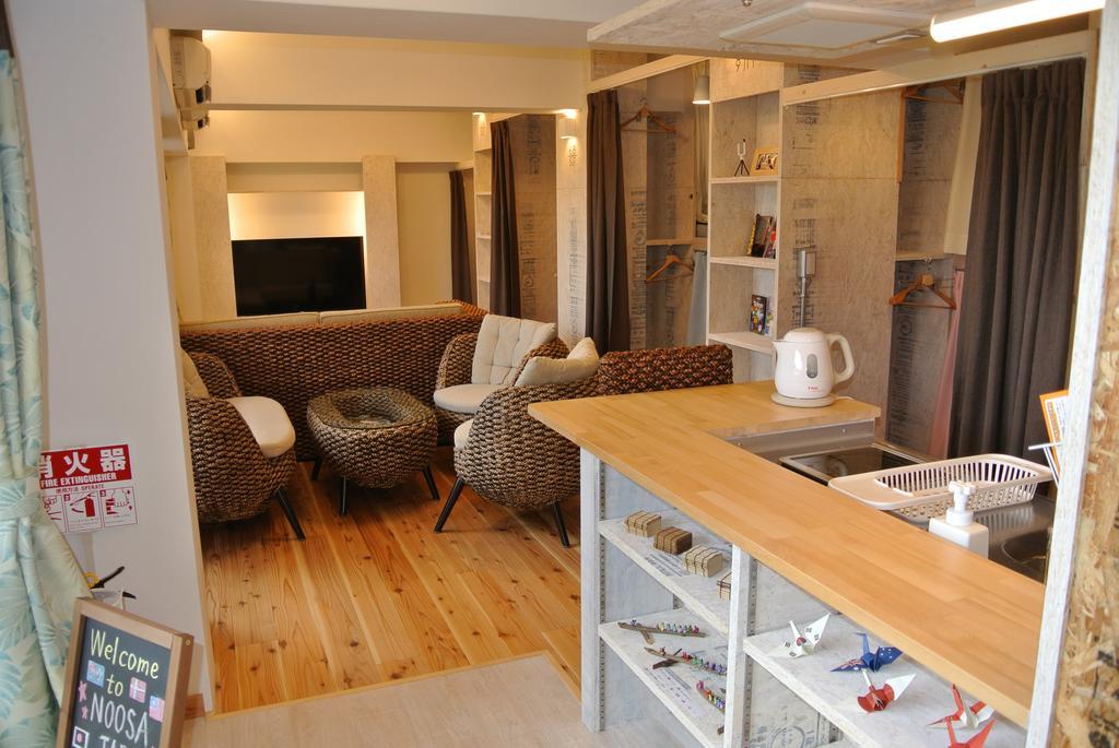 Backpackers Hotel Noosa Japan In Takatsuki Tonda Exterior photo