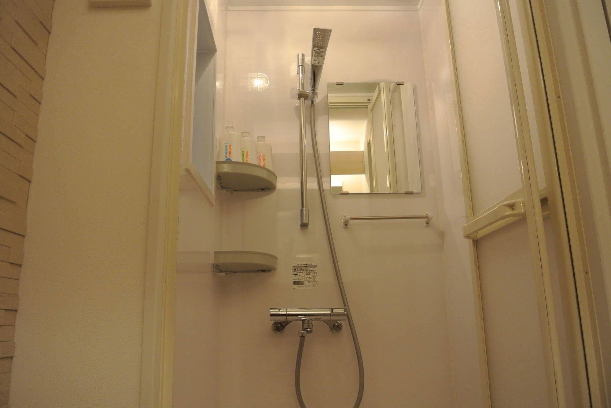 Backpackers Hotel Noosa Japan In Takatsuki Tonda Exterior photo