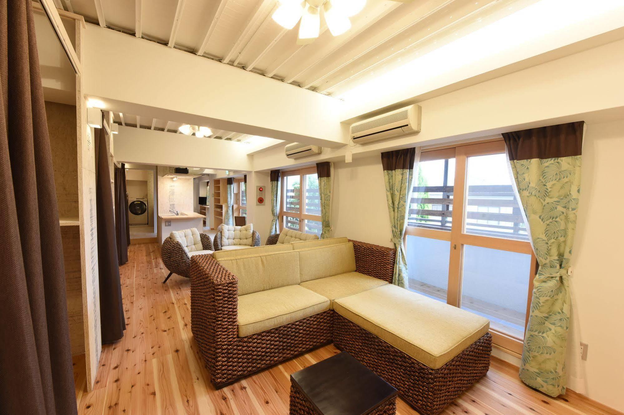 Backpackers Hotel Noosa Japan In Takatsuki Tonda Exterior photo